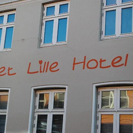 Hotell Det Lille 2*