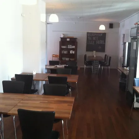 Hotell Det Lille 2*