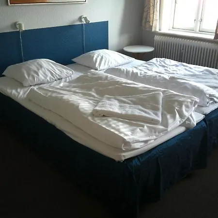 Hotell Det Lille 2*